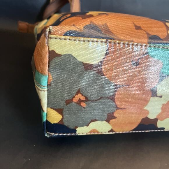 Fossil Key~Per | Coated Canvas | Abstract Floral | Tote Bag | Leather Straps - Picture 12 of 15